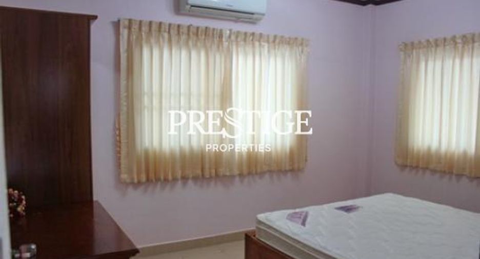 For rent 4 bedrooms house in North Pattaya, Pattaya