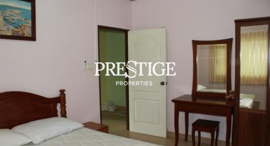 For rent 4 bedrooms house in North Pattaya, Pattaya