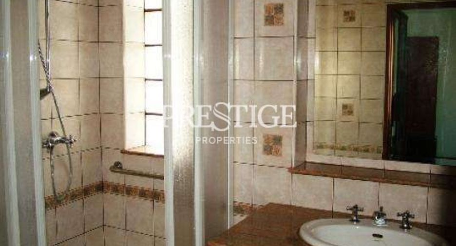 For rent 3 bedrooms house in East Pattaya, Pattaya