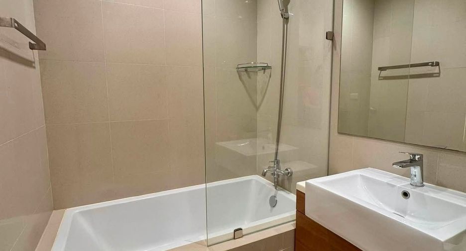 For rent 1 bed condo in Khlong Toei, Bangkok
