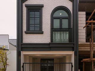 For sale and for rent 3 bedrooms townhouse in Watthana, Bangkok