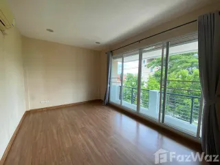 For sale and for rent 3 bedrooms townhouse in Lat Phrao, Bangkok