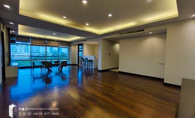 For rent 2 bedrooms condo in Yan Nawa, Bangkok
