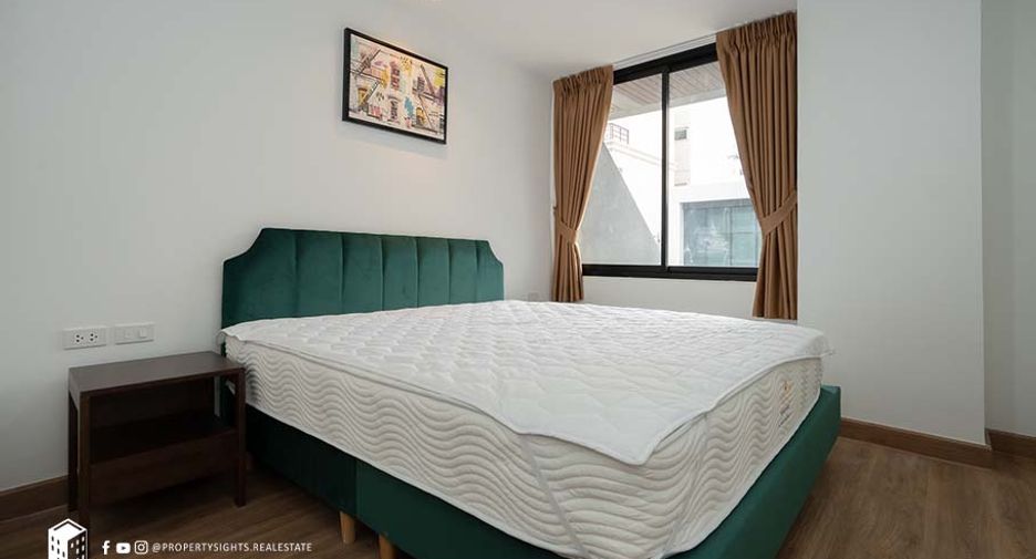 For rent 2 bedrooms condo in Khlong Toei, Bangkok