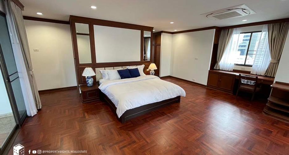 For rent 4 bedrooms condo in Khlong Toei, Bangkok