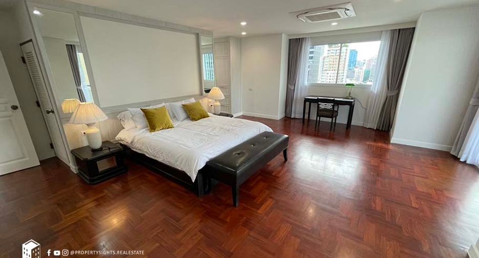 For rent 4 bedrooms condo in Khlong Toei, Bangkok