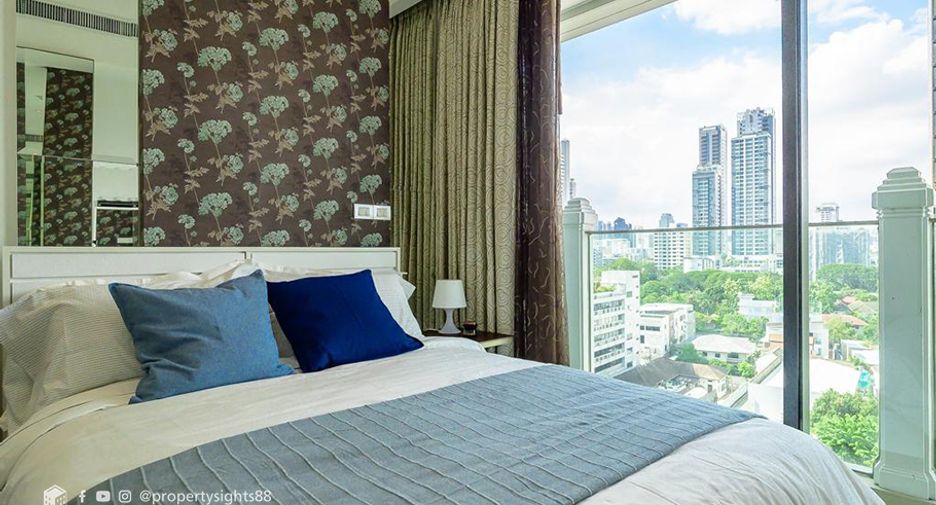 For rent 2 bedrooms condo in Watthana, Bangkok