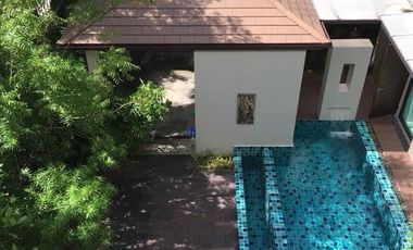 For rent 3 bedrooms townhouse in Watthana, Bangkok