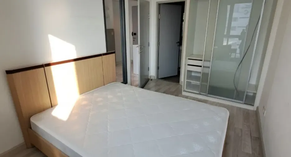 Condo en alquiler y en venta de 1 habitaciones en Khlong San, Bangkok