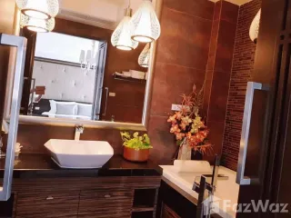 Apartamento en alquiler de 2 habitaciones en Watthana, Bangkok