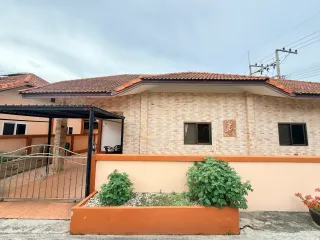 For Rent 2 Bedroom House In Bang Lamung, Chonburi
