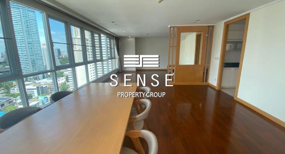 For rent 3 bedrooms condo in Khlong Toei, Bangkok