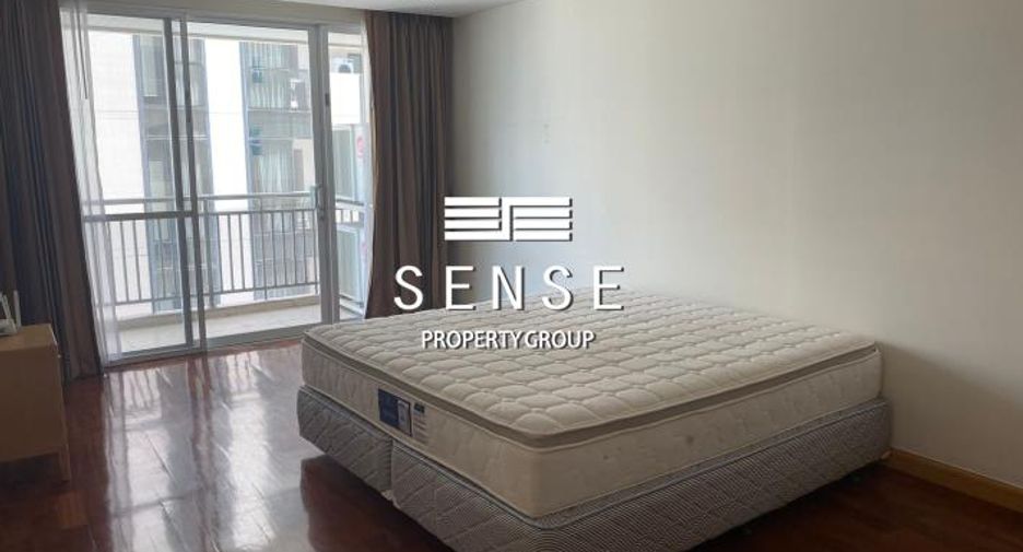 For rent 3 bedrooms condo in Khlong Toei, Bangkok