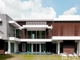 Casa en venta de 4 habitaciones en Min Buri, Bangkok