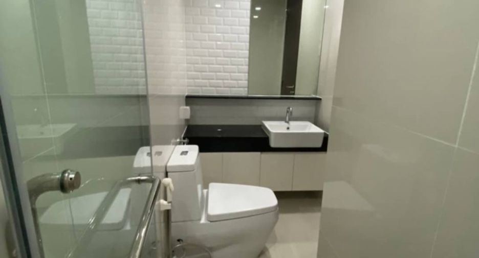 For rent 1 bed condo in Pathum Wan, Bangkok
