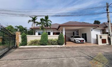 For rent 3 bedrooms house in Huay Yai, Pattaya