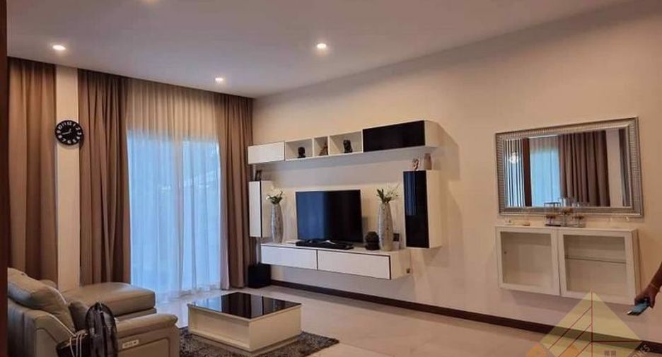 For rent 3 bedrooms house in Huay Yai, Pattaya