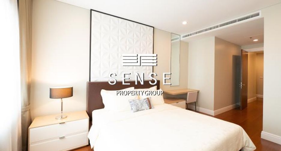 For rent 3 bedrooms condo in Khlong Toei, Bangkok