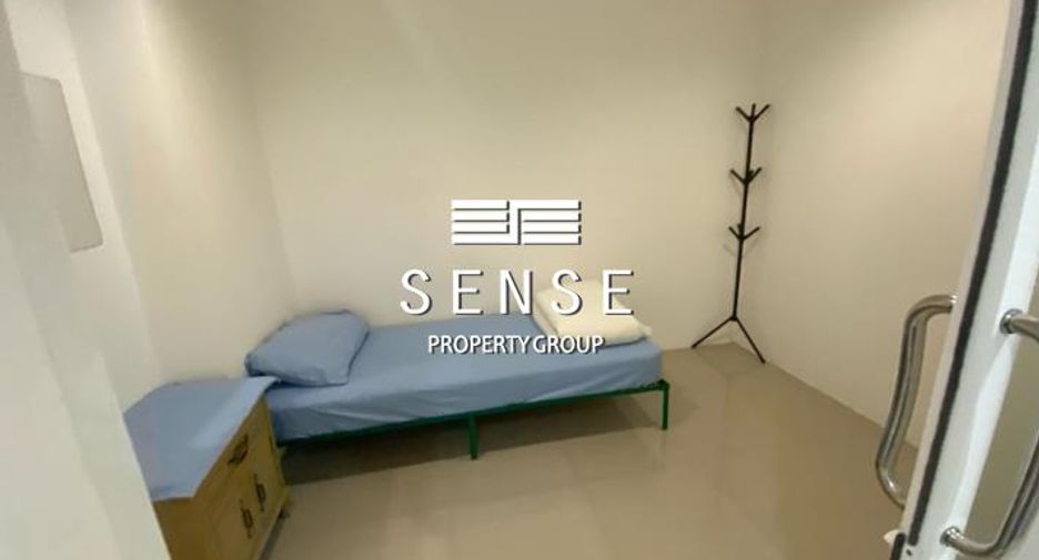 For rent 3 ベッドルーム condo in Yan Nawa, Bangkok