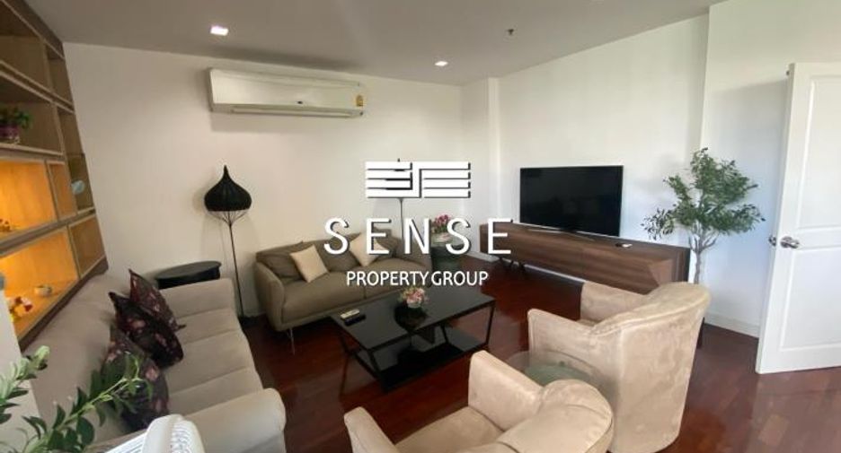 For rent 3 ベッドルーム condo in Yan Nawa, Bangkok