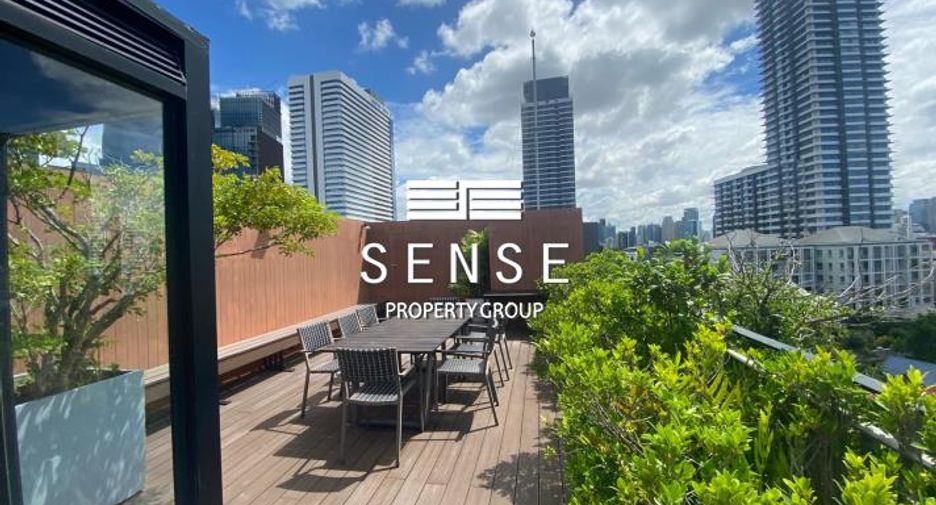 For rent 3 ベッドルーム condo in Yan Nawa, Bangkok