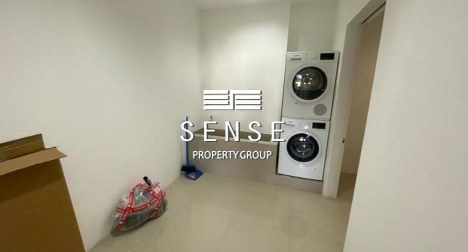 For rent 3 ベッドルーム condo in Yan Nawa, Bangkok