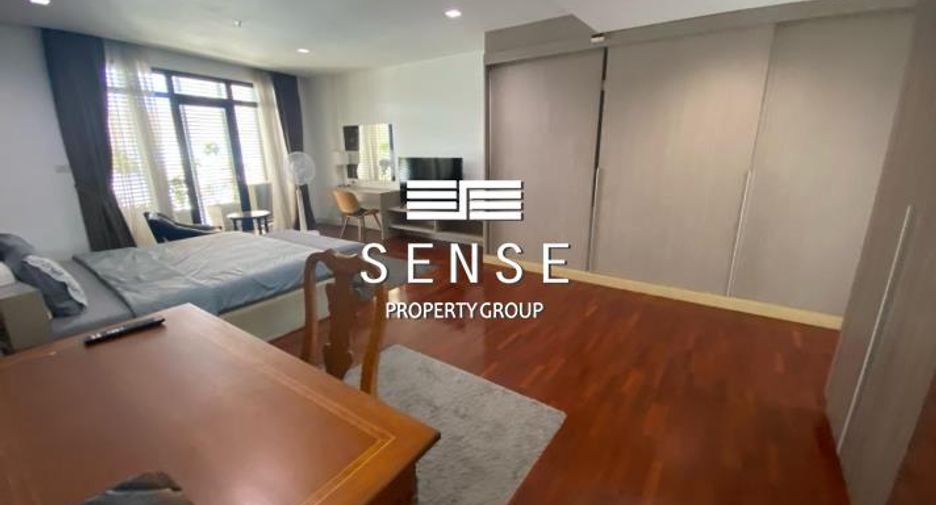 For rent 3 ベッドルーム condo in Yan Nawa, Bangkok