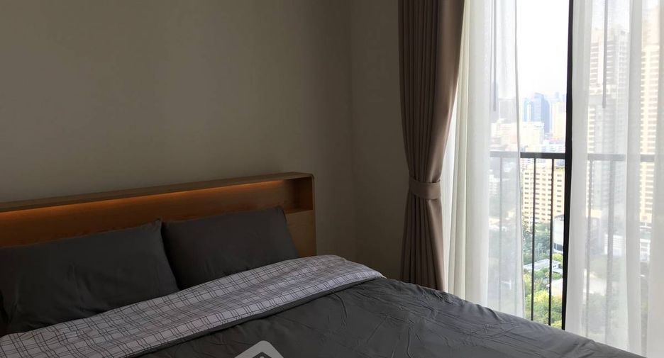 For rent 2 bedrooms condo in Watthana, Bangkok