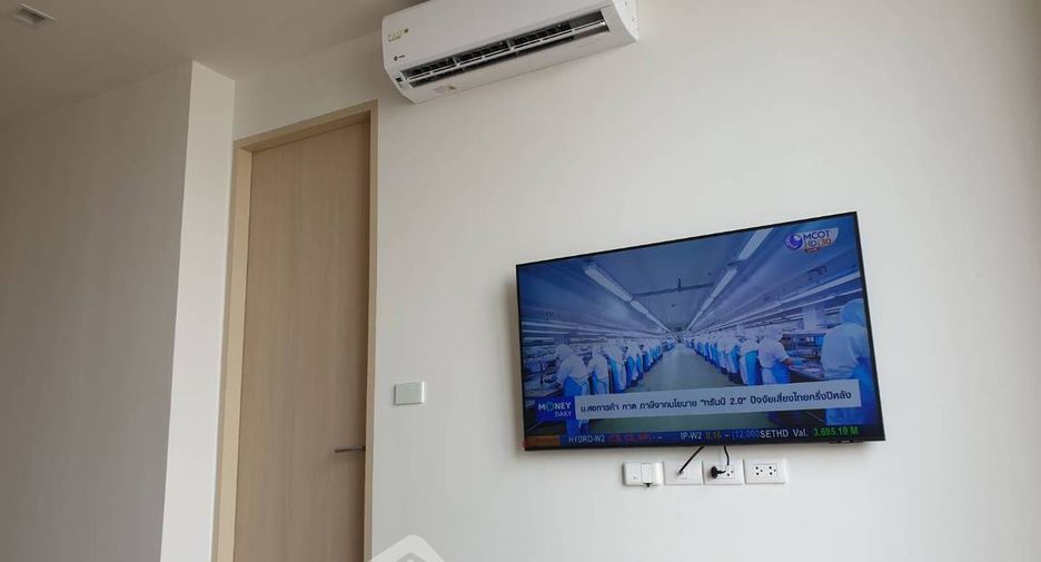 For rent 2 bedrooms condo in Watthana, Bangkok