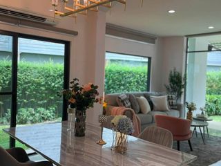 For rent 4 bedrooms house in Bang Kapi, Bangkok