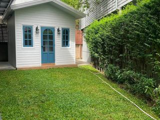 For rent 4 bedrooms house in Bang Kapi, Bangkok
