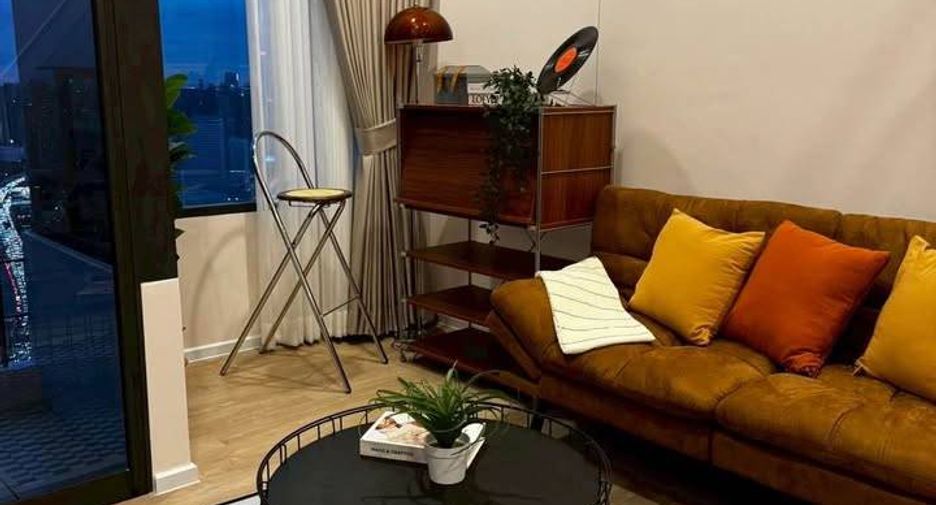 For rent 1 bed condo in Huai Khwang, Bangkok