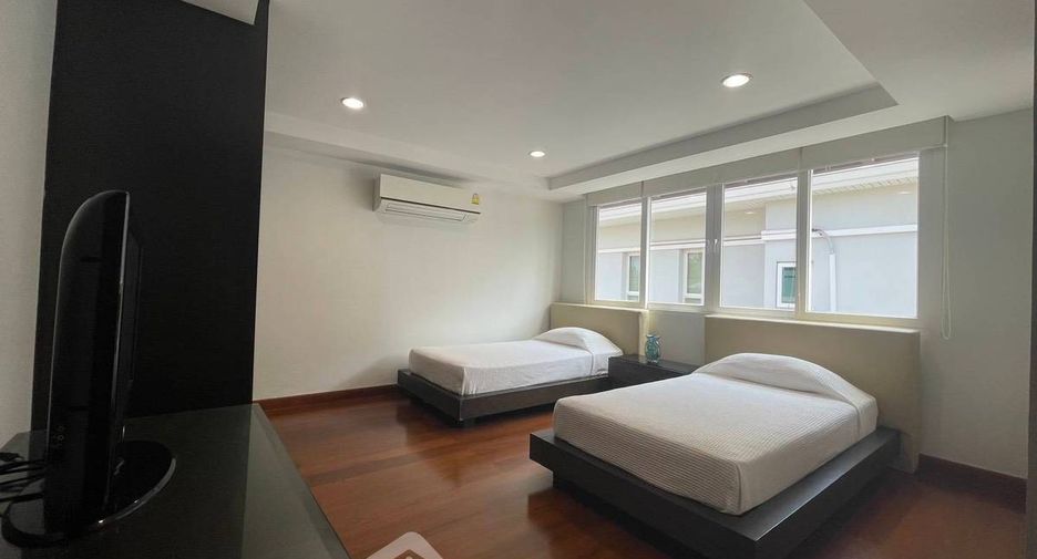 Casa en alquiler de 3 habitaciones en Sattahip, Chonburi