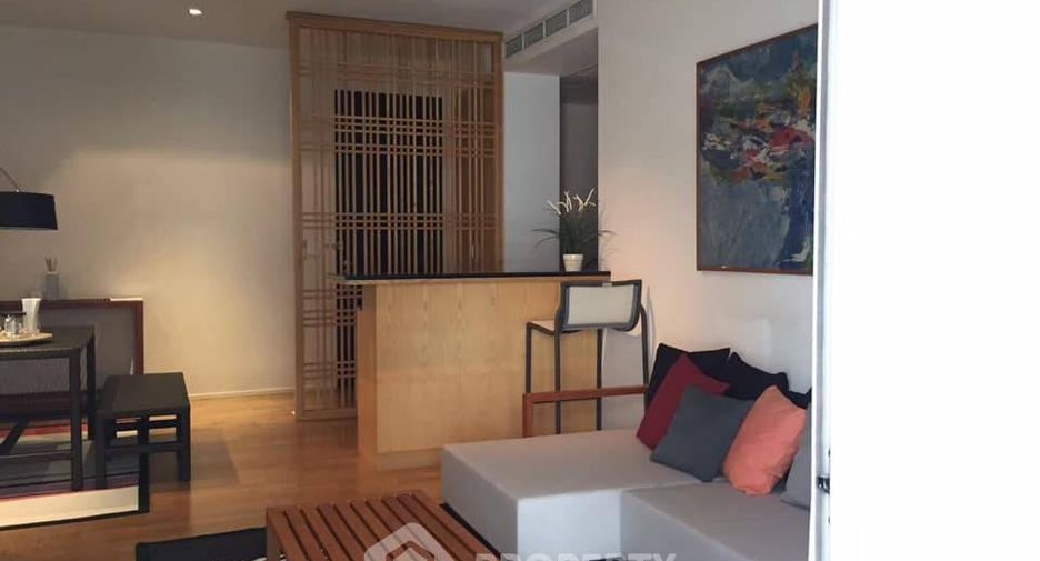 For rent 3 bedrooms condo in Khlong Toei, Bangkok