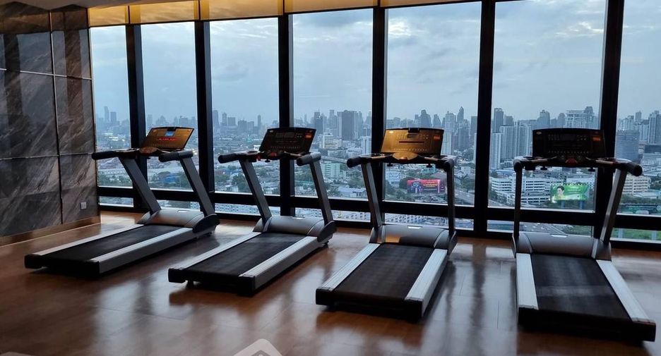 For rent 1 bed condo in Khlong Toei, Bangkok