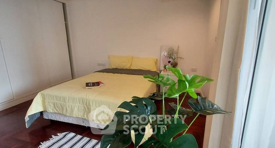 For rent 2 bedrooms apartment in Sathon, Bangkok