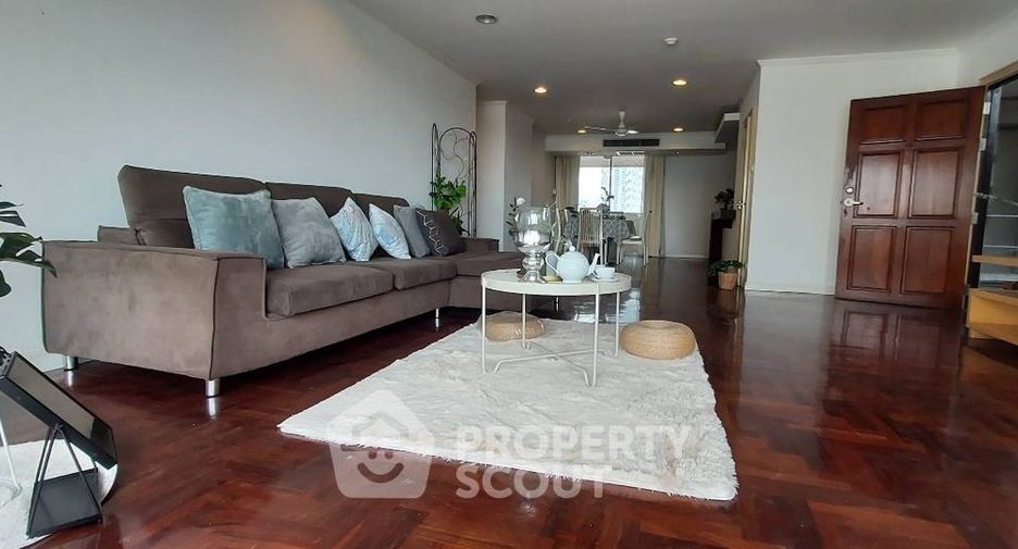 For rent 2 bedrooms apartment in Sathon, Bangkok