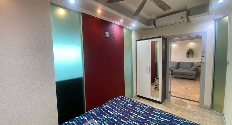 For rent 2 bedrooms condo in Pratumnak, Pattaya