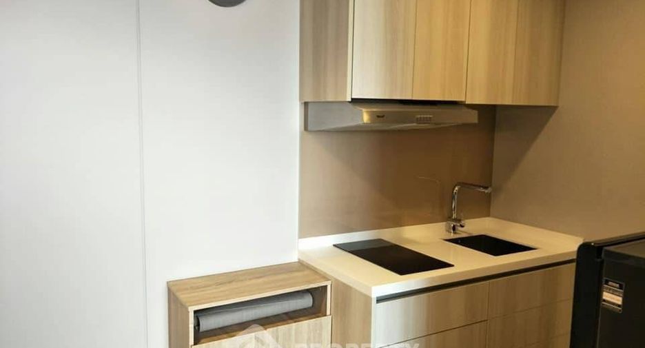 Condo en alquiler de 1 habitaciones en Khlong Toei, Bangkok