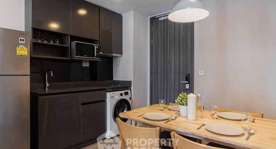 For rent 2 bedrooms condo in Khlong Toei, Bangkok
