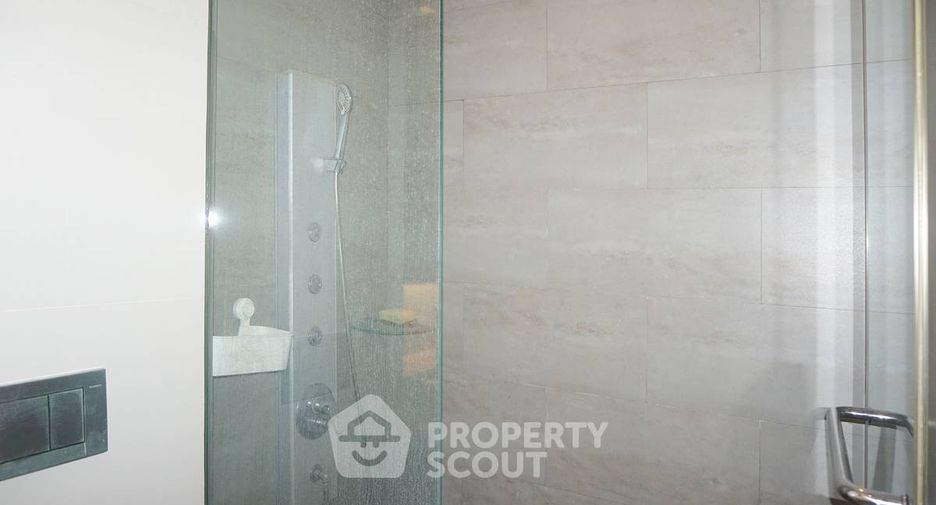 Condo en alquiler de 2 habitaciones en Khlong Toei, Bangkok