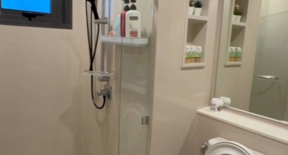 For rent 2 bedrooms condo in Thon Buri, Bangkok