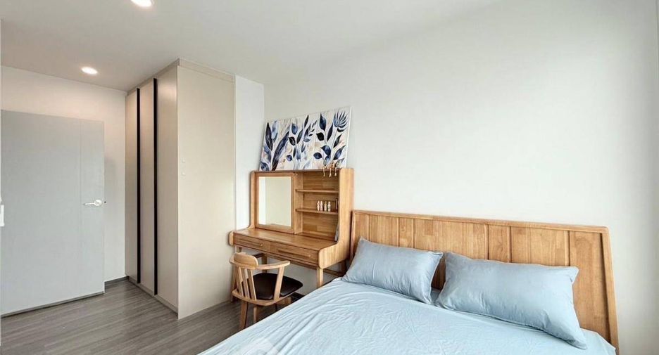 For rent 2 bedrooms condo in Bang Rak, Bangkok