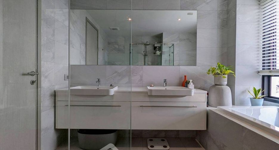 Condo en alquiler de 2 habitaciones en Watthana, Bangkok