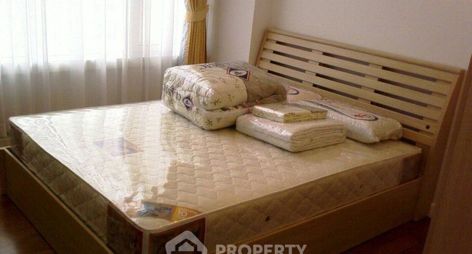 For rent 2 bedrooms condo in Khlong Toei, Bangkok