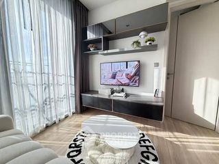 For rent 2 bedrooms condo in Phaya Thai, Bangkok
