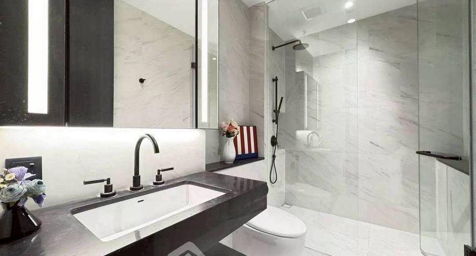 For rent 2 bedrooms condo in Sathon, Bangkok