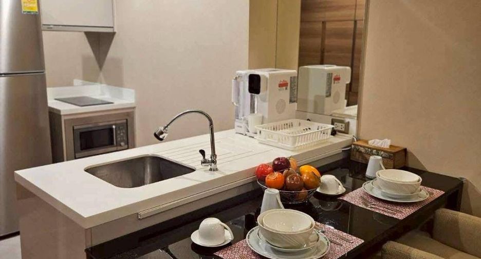 Condo en alquiler de 1 habitaciones en Sathon, Bangkok