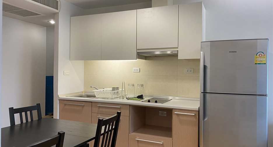 À vendre 2 chambres condo à Phra Khanong, Bangkok