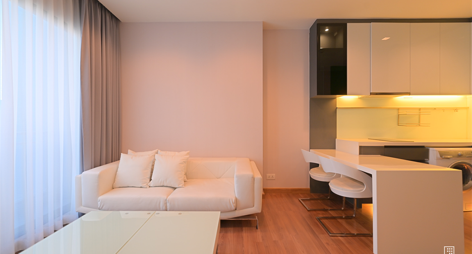 For sale 1 bed condo in Huai Khwang, Bangkok
